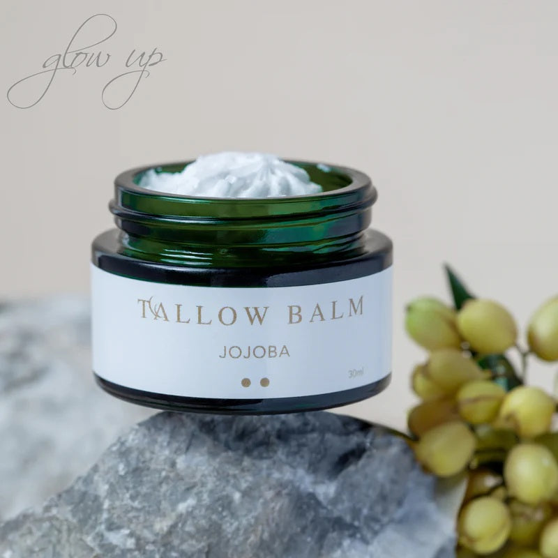 Minimalistische Tallow Pflege mit Jojobaöl – hautidentische Lipide für eine starke Hautbarriere