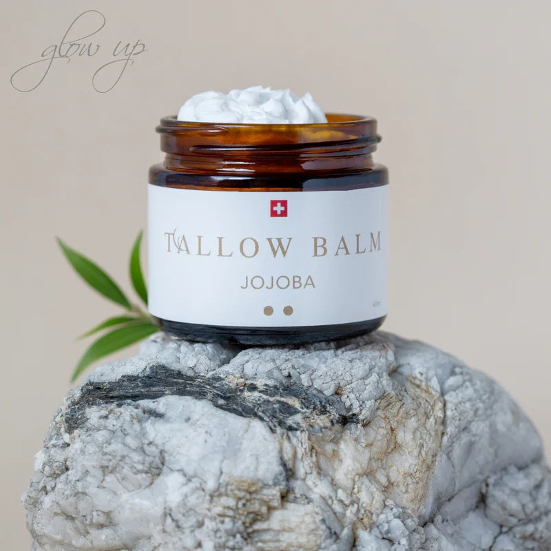 Tallow Jojoba Pflege mit Schweizer Weidetalg und Jojobaöl – minimalistische Naturkosmetik für empfindliche und ausgeglichene Haut